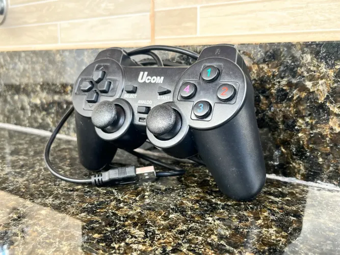 CONTROLE USB PARA PC - ESTILO PS2. R$65
