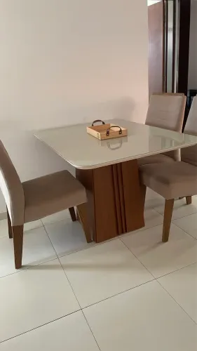 Mesa de vidro 4 lugares