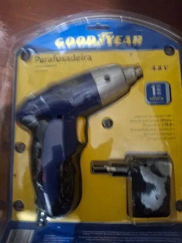 Parafuzadeira Goodyear. 