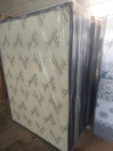 Cama box popular