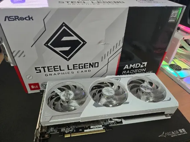 RX 9060 XT 8gb AsRock Steel Legend Branca
