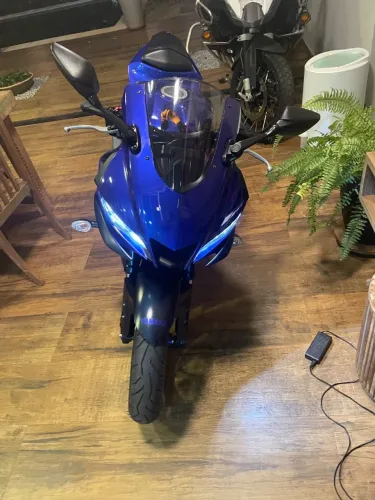 Yamaha R3 , km baixo