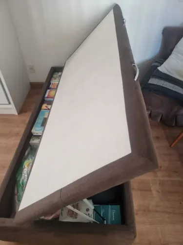 Cama Box solteiro. Medida: 1,88cmx0,88cmx0,42cm.