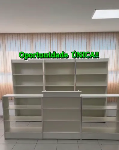 BALCÕES PARA LOJA - BALCÃO CAIXA + VITRINE EXPOSITORA + PRATELEIRAS | EXCELENTE ESTADO