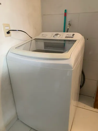 Vendo máquina electrolux Essential Care 17kg - LED 17