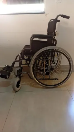 CADEIRA DE RODAS NOVÍSSIMA