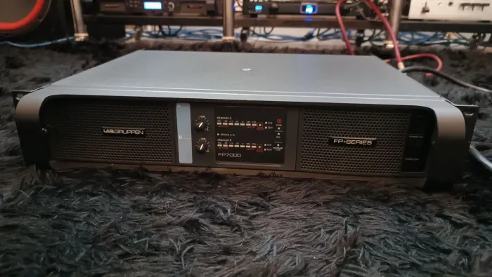 Amplificador Lab Gruppen FP7000