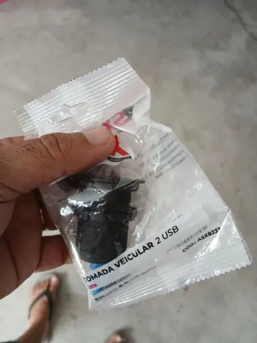 Tomada dupla usb