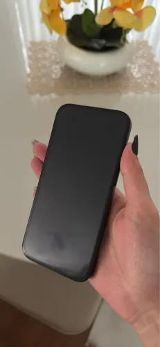 iPhone 15 28gb