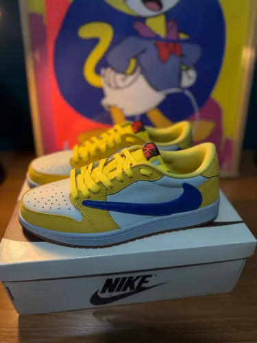 Travis Scott x Air Jordan 1 Low Canary