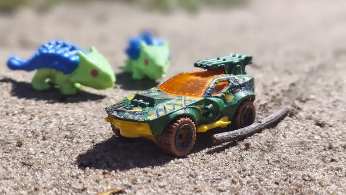 Hot Wheels Sting Rod II Dino Riders