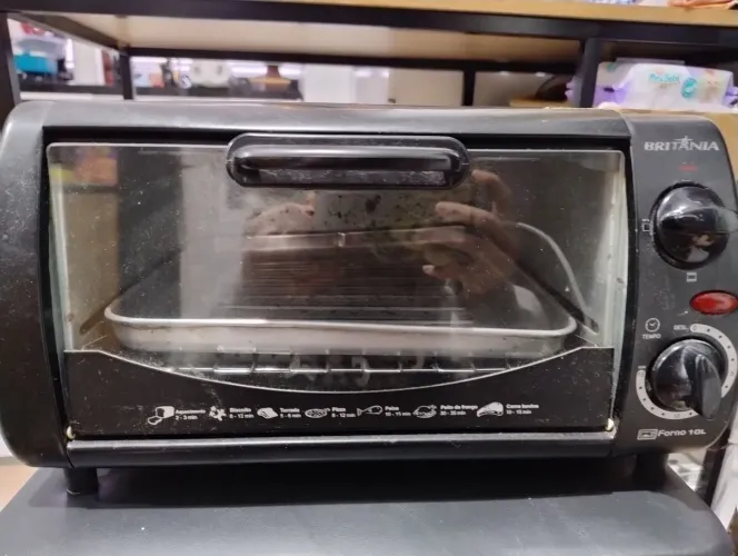 Forno elétrico Britânia 10L