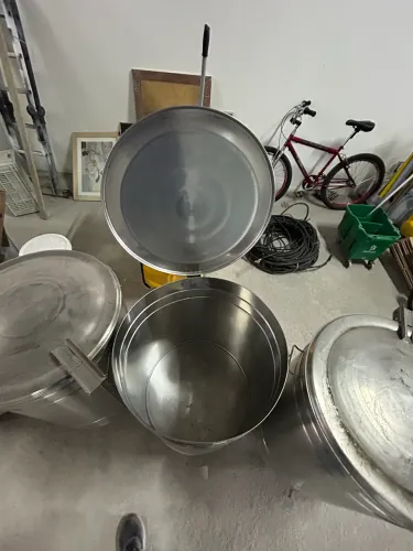Lixeira inox