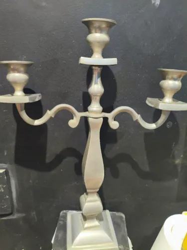 Antigo candelabro em prata