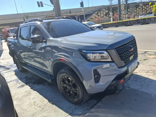 Nissan Frontier Pro4x CD 4X4 2.3 Bi-TB Die. AUT 2023
