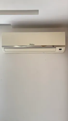 AR CONDICIONADO PHILCO - 9 MIL BTUS - USADO
