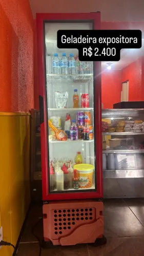 Geladeira expositora 