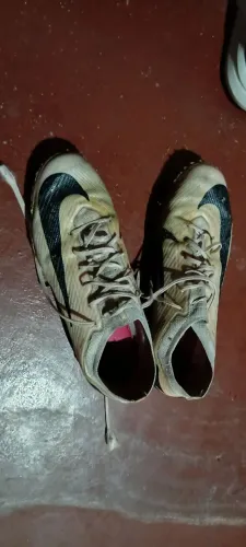 Chuteira Nike Mercurial