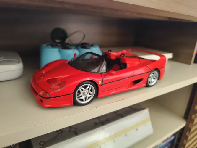 Ferrari F50 Maisto coleção 1995 escala 1;18