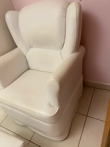 Vendo Poltrona Apoio para os Pés