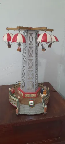 Brinquedo torre para quedas natalina musical 