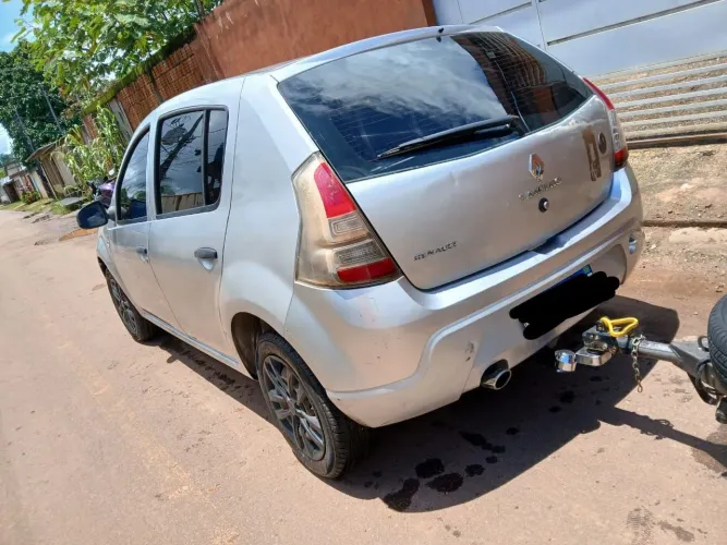 Renault Sandero Authentique Hi-flex 1.0 16V 5P 2014