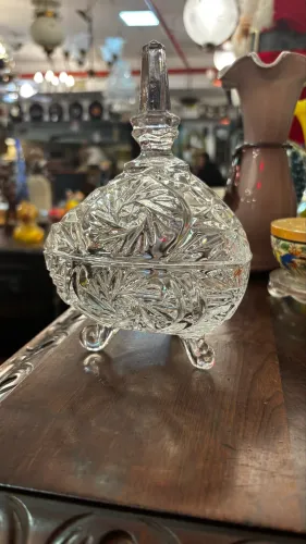 Bomboniere em cristal triangular