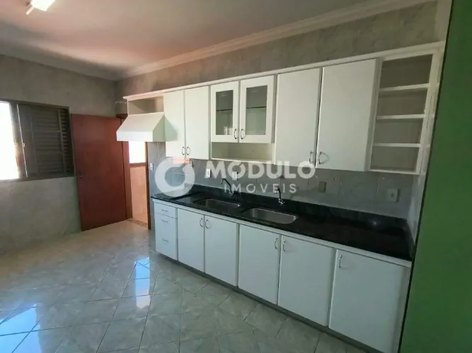 Apartamento para locação no bairro Fundinho