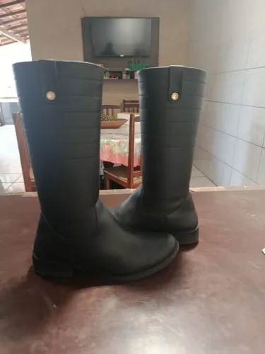 Bota preta Cano alto Kilin tamanho 34