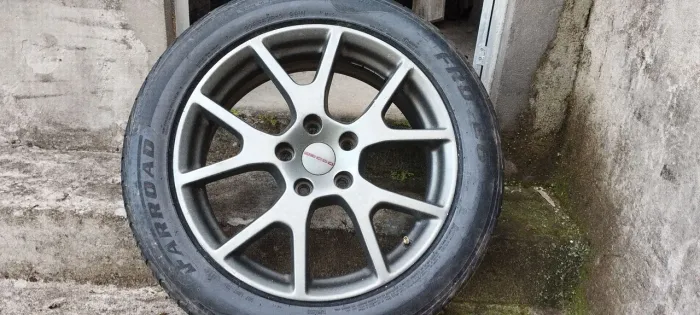 Rodas com pneu original Dodge Journey aro 19