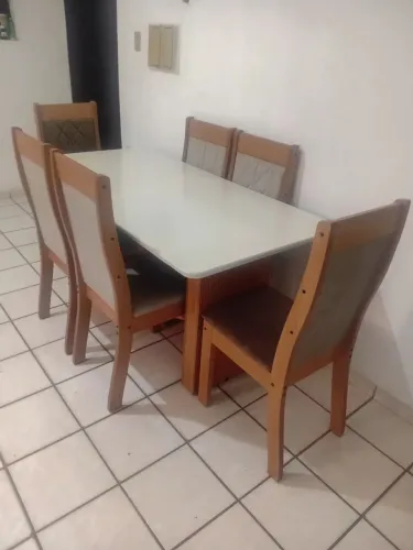 Mesa de jantar 6 cadeiras