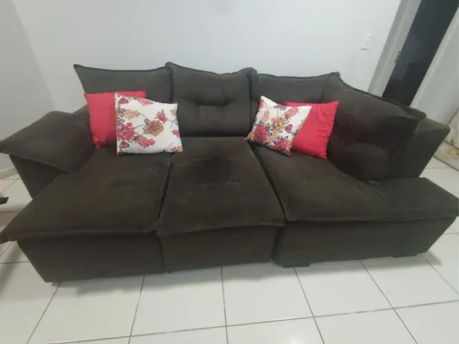 Sofá retrátil com chaise