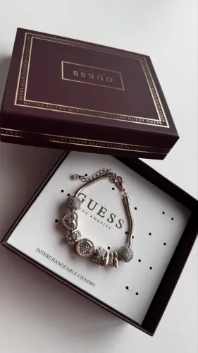 Pulseira de berloques