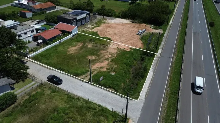 Terreno Comercial na Marginal da BR-101 Esquina | 1.064 m² Paulo Lopes