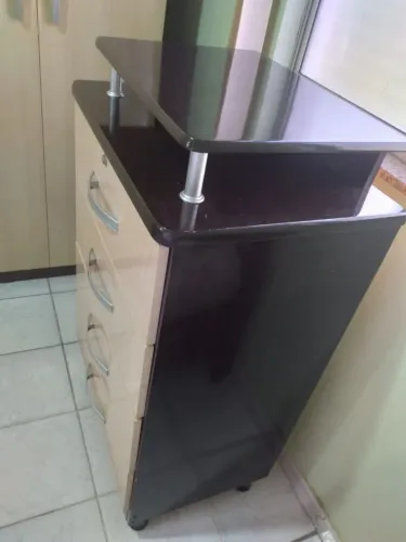 Cômoda 4 gavetas mais suporte para TV