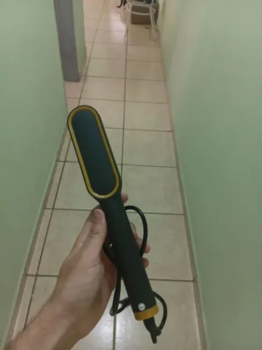 Escova Alisadora Elétrica Bivolt Com Controle de Temperatura