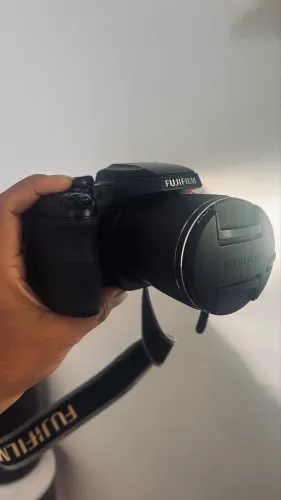Câmera Fujifilm FinePix S9750