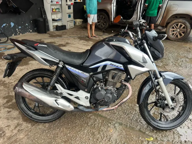 Moto a venda
