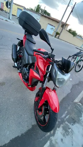 Vendo moto Dafra 250c extra ano 2016 R$ 13.000