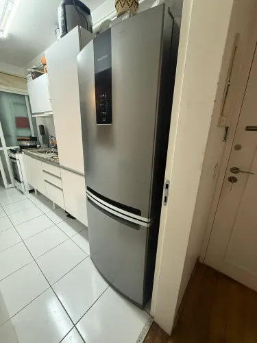 Geladeira Brastemp Inverse Frost Free 443L Inox - BRE57AK