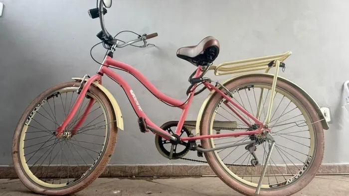 Bicicleta retrô feminina