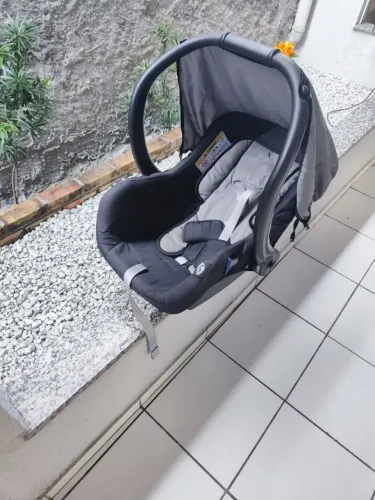 Bebê conforto tuty baby