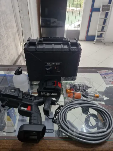Lavadora portátil para carros ou motos