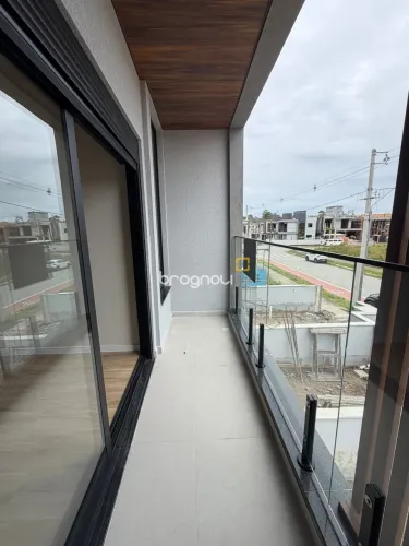 Imóvel 91866 - Casa a venda em Loteamento Planejado - 02 suítes, sendo uma com sacada.