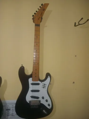 Guitarra tonante star light