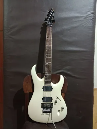 Guitarra Cort Viva Gold 3