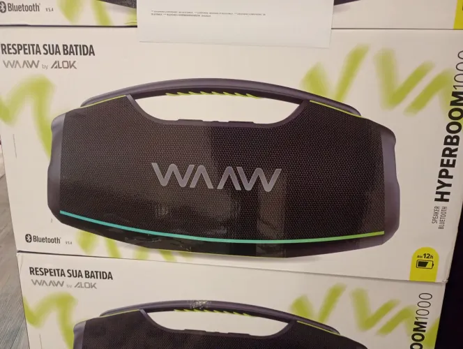 Caixa de Som Hyperboom Waaw nova lacrada com 1 ano de garantia 