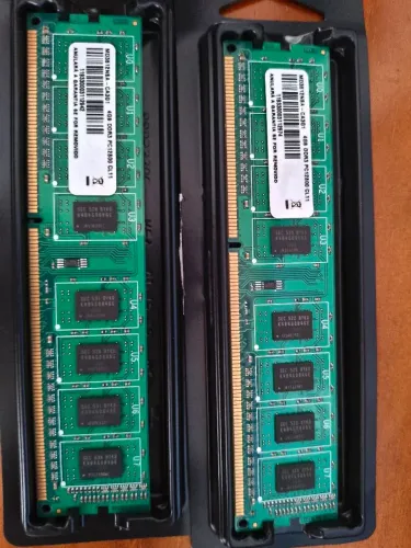 Memória Ram 4Gb DDR3 1600mhz Udimm Pcyes Cl11 2 unidades