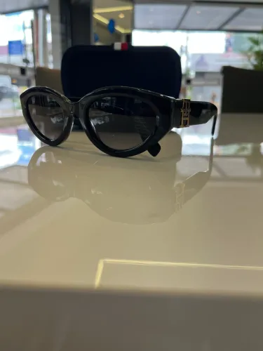 Óculos Tommy Hilfiger