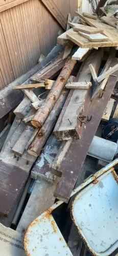 Pranchão 7x21 / 7x14 e caibo 4x7 tudo massaranduba .